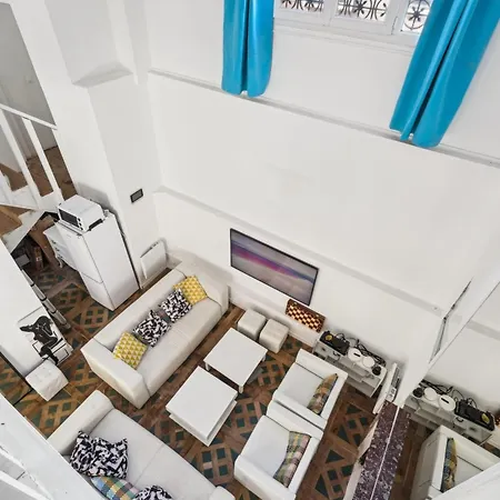 Vakantiehuis Maison De Triplex Metro Jardin 6pers Wifi *