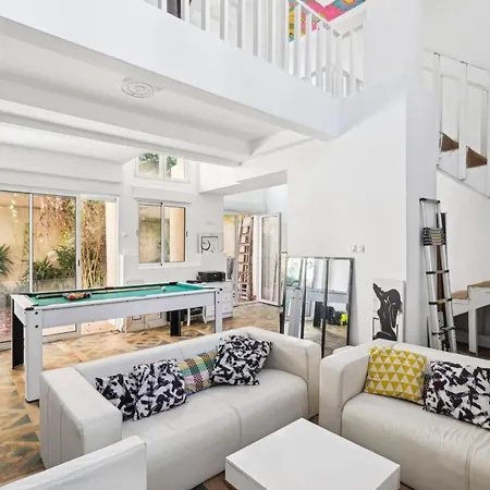 Maison De Triplex Metro Jardin 6pers Wifi Vakantiehuis Parijs