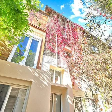 Vakantiehuis Maison De Triplex Metro Jardin 6pers Wifi